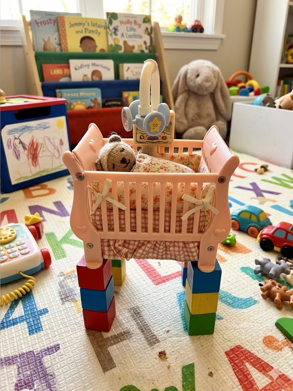 2003 FISHER PRICE Loving Family Musical Crib WORKING music Dollhouse Furniture